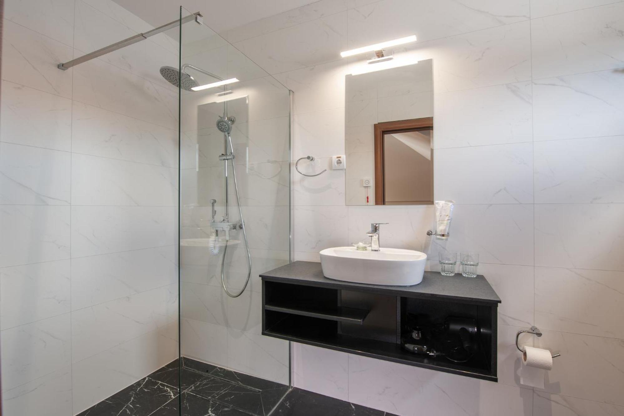 Hotel Kralj Kraljevo Værelse billede